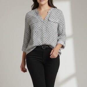 Notations Woman 2X Black White Geometric Button Down Blouse Plus